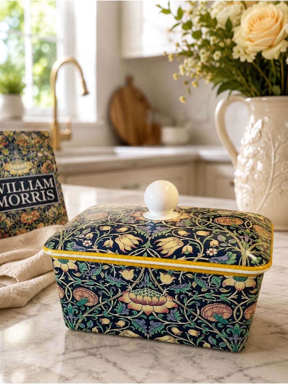 William Morris Ceramic Butter Dish, Leonardo Collection a  timeless patterned